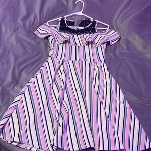 So this is a brand called girls. It’s 100% polyester and girls ages 14-16.